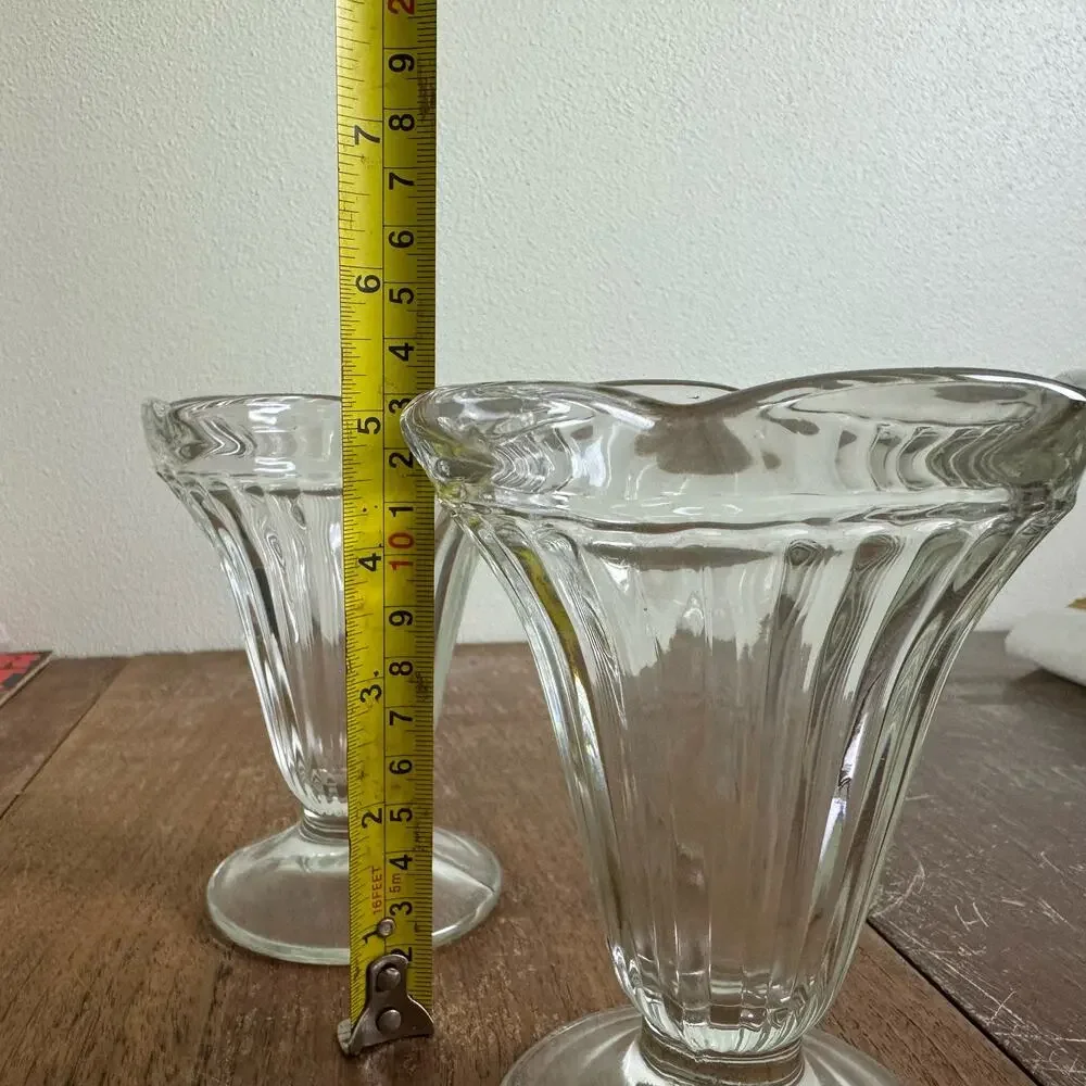 Pair‎ (2) Vintage Clear Ribbed Pedestal Glass Diner Parfait Sundae Glasses